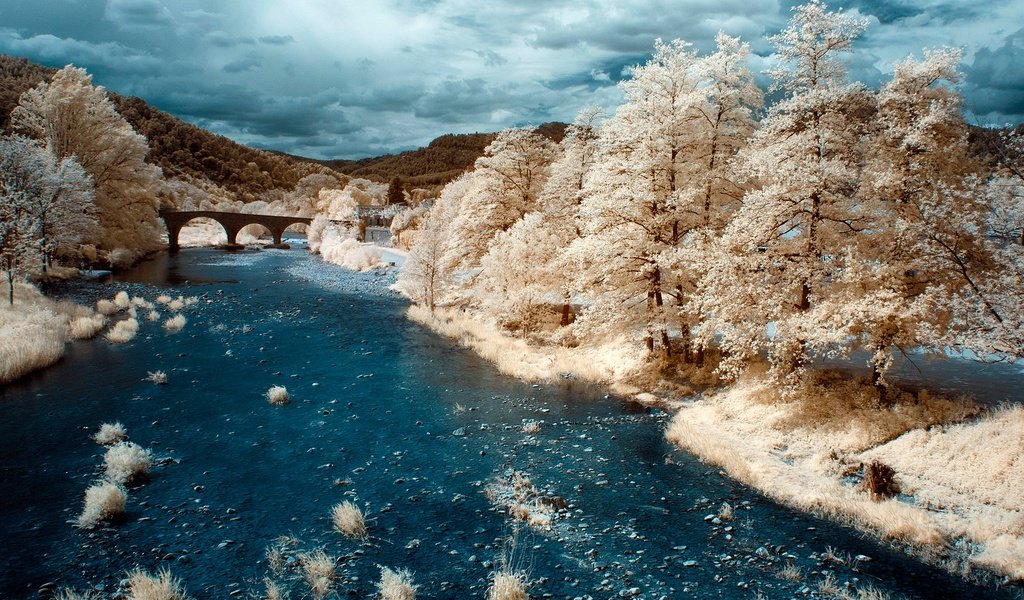Обои река, мост, франция, инфракрасный снимок, сен-жан-дю-гар, river, bridge, france, infrared the, saint-jean-du-gard разрешение 2048x1365 Загрузить