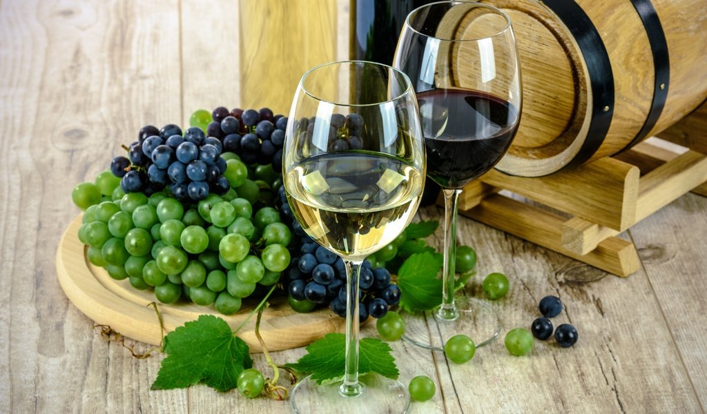 Обои виноград, вино, бокалы, grapes, wine, glasses разрешение 6016x4016 Загрузить