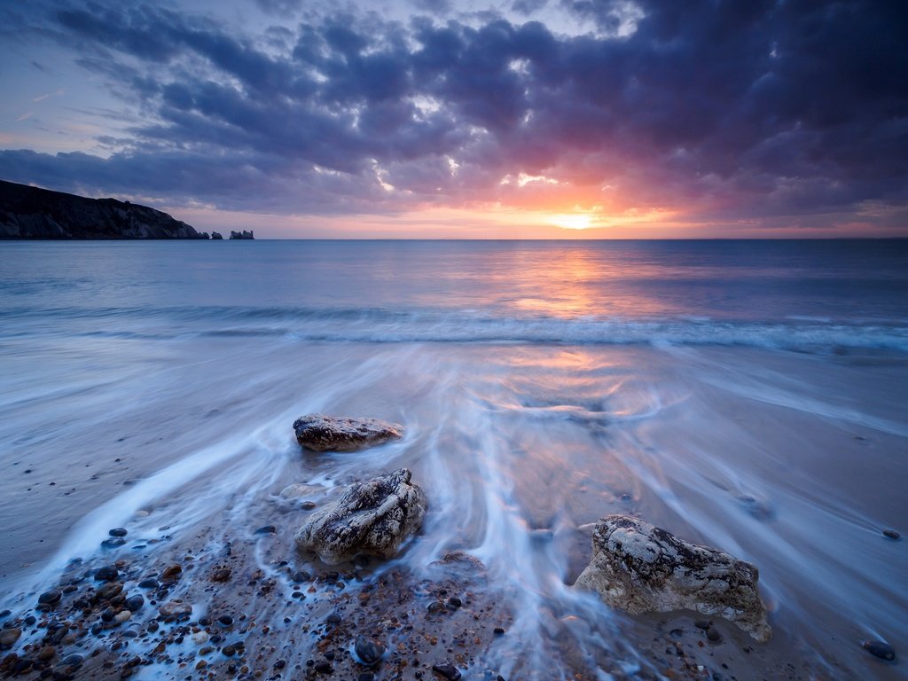 Обои облака, природа, камни, закат, море, англия, залив алум, alum bay, clouds, nature, stones, sunset, sea, england, at alum bay разрешение 1920x1440 Загрузить