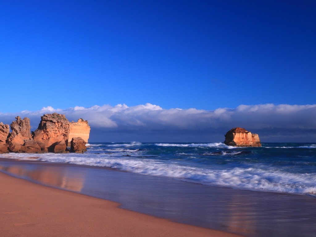 Обои небо, облака, скалы, волны, море, пляж, горизонт, the sky, clouds, rocks, wave, sea, beach, horizon разрешение 5472x3648 Загрузить