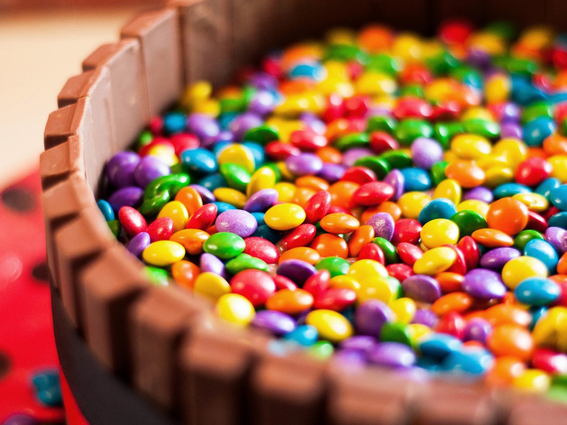 Обои разноцветные, конфеты, шоколад, конфета, глазурь, в шоколаде, драже, сладенько, colorful, candy, chocolate, glaze, pills, sweet разрешение 4288x2848 Загрузить