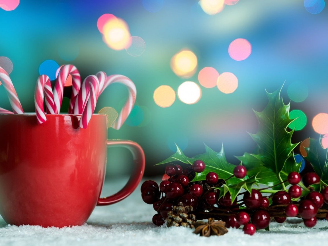 Обои новый год, листья, зима, конфеты, кружка, ягоды, рождество, леденцы, new year, leaves, winter, candy, mug, berries, christmas, lollipops разрешение 1920x1080 Загрузить