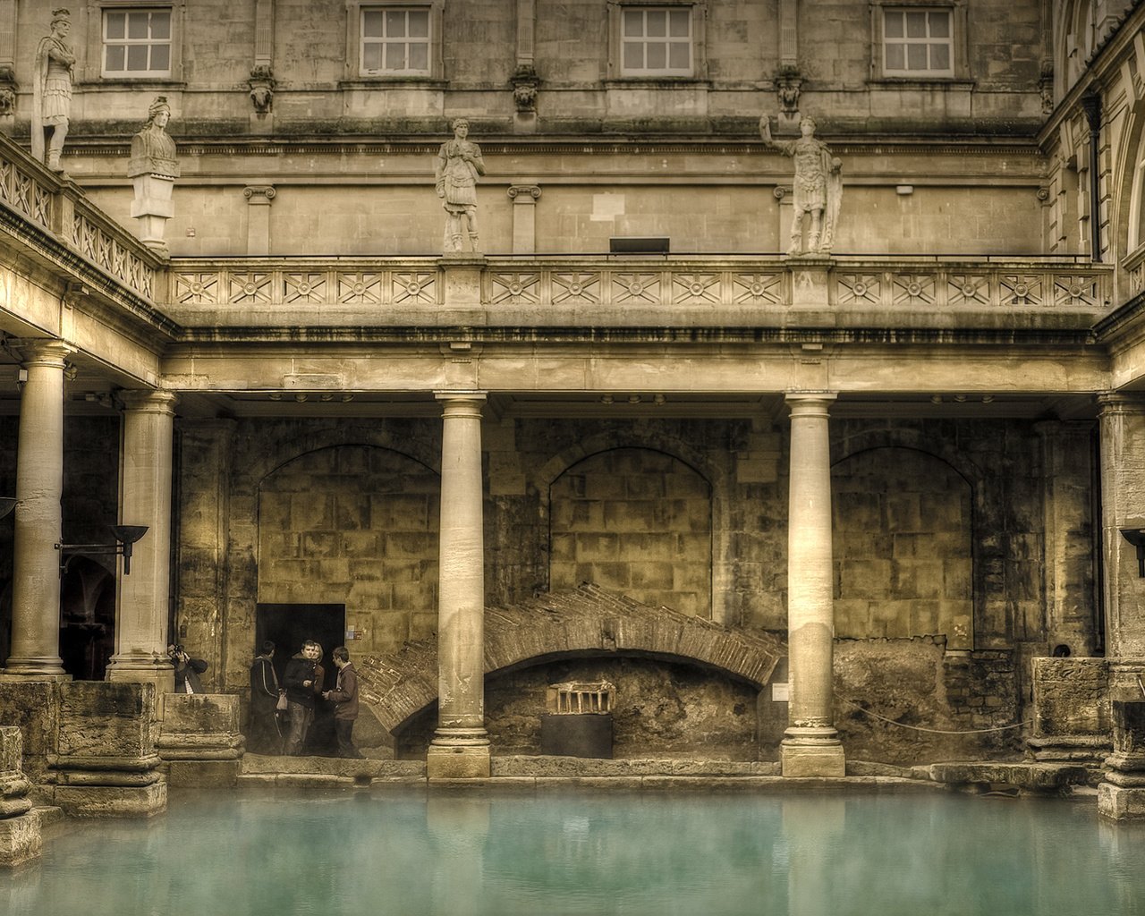 Обои архитектура, колонны, римские бани, architecture, columns, roman baths разрешение 3360x1050 Загрузить