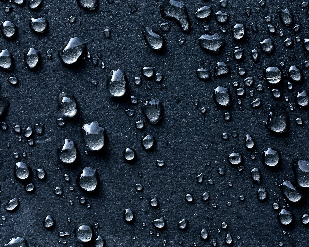 Обои макро, капли, черный фон, капли воды, macro, drops, black background, water drops разрешение 1920x1200 Загрузить