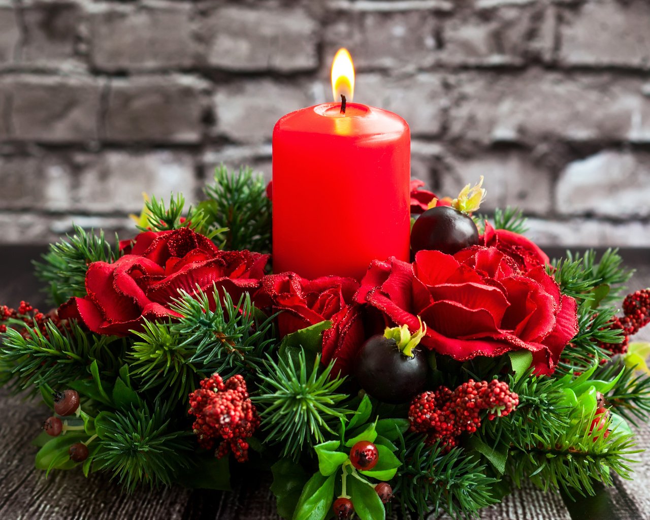 Обои цветы, елка, свеча, рождество, краcный, красное,  цветы, елочная, flowers, tree, candle, christmas, red разрешение 4140x2868 Загрузить