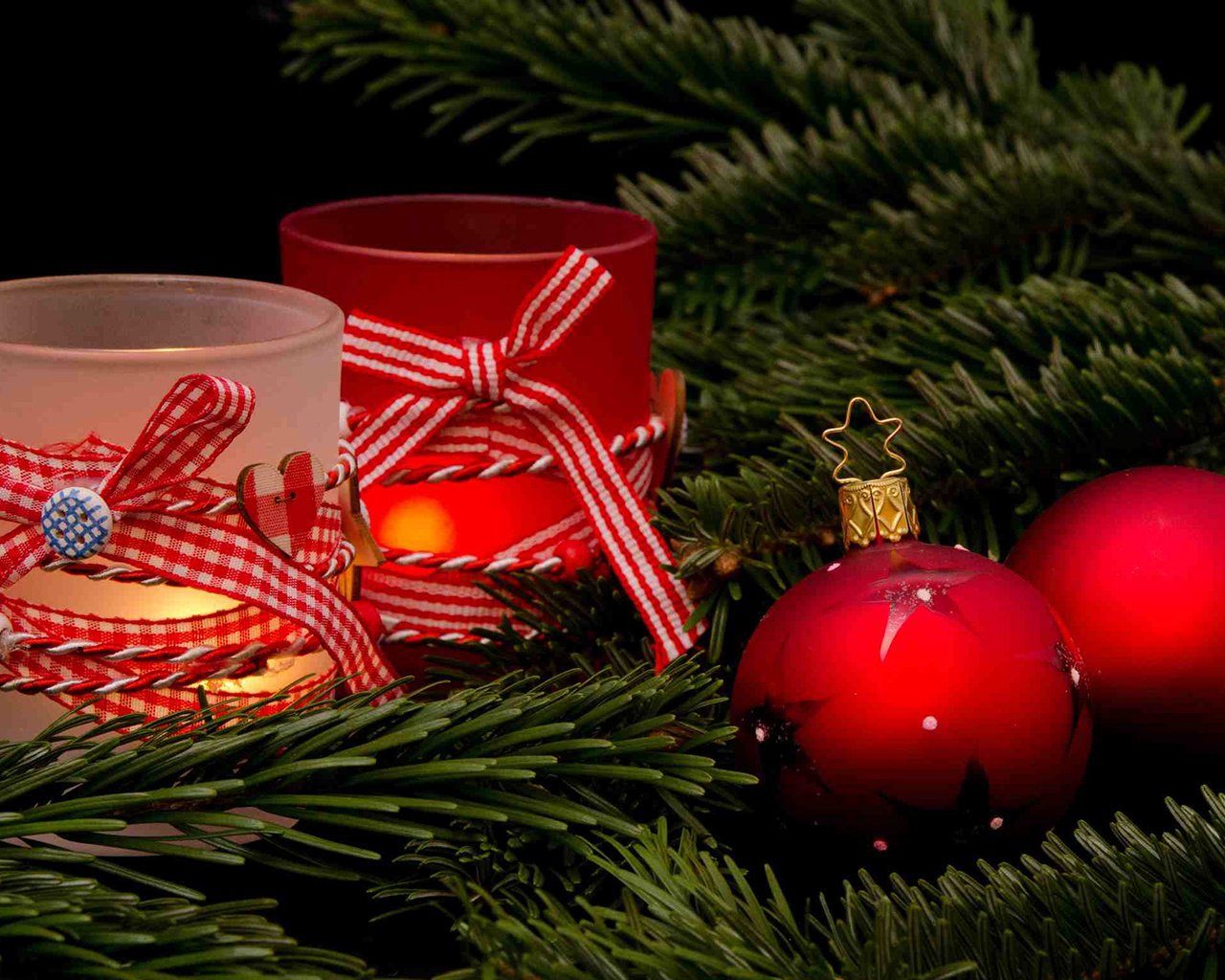 Обои свечи, новогодние украшения, новый год, декор, елка, wolfgang mücke, елочный шар, шары, украшения, хвоя, ветки, рождество, candles, christmas decorations, new year, decor, tree, balls, decoration, needles, branches, christmas разрешение 1920x1200 Загрузить