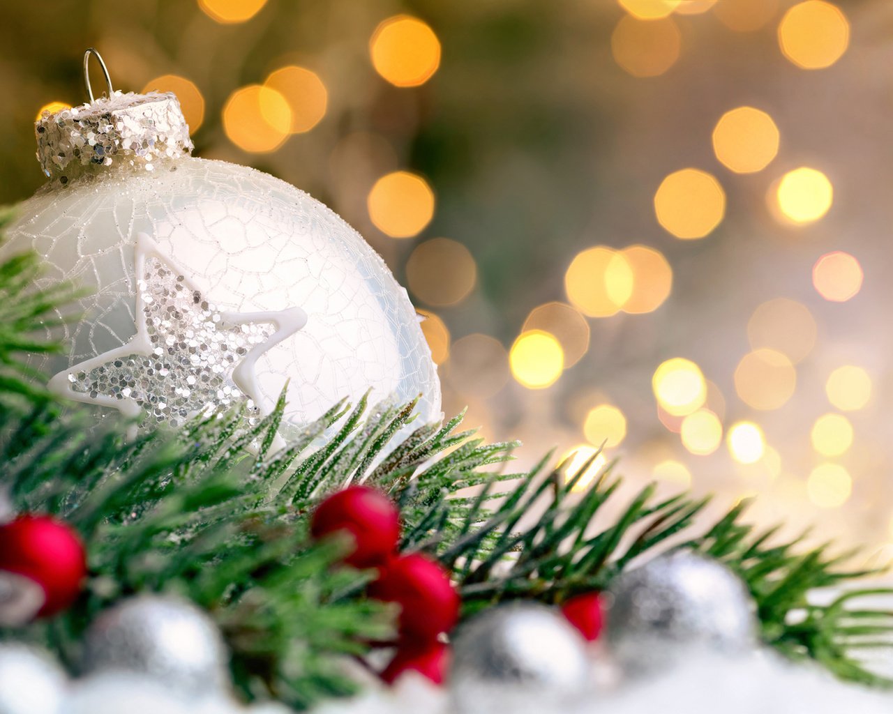 Обои новый год, елка, шары, рождество, декор, smileus, еловая ветвь, new year, tree, balls, christmas, decor разрешение 1920x1200 Загрузить