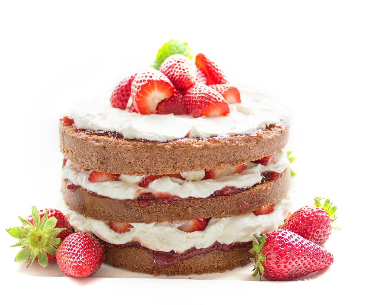 Обои клубника, ягоды, сливки, торт, десерт, strawberry, berries, cream, cake, dessert разрешение 4992x3342 Загрузить