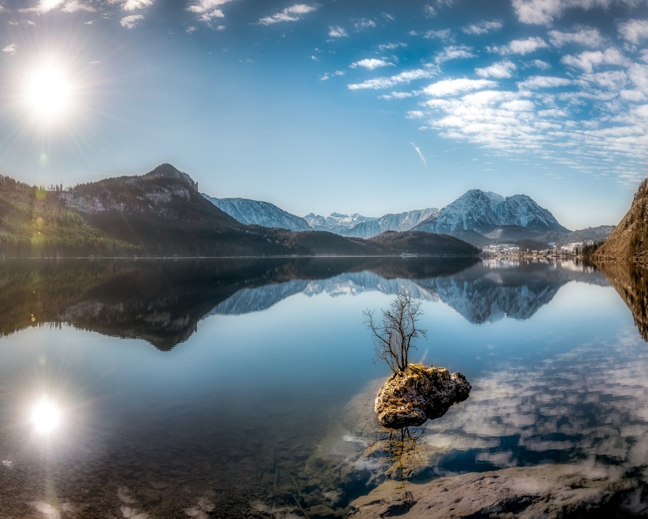 Обои небо, облака, озеро, горы, отражение, австрия, штирия, altaussee, styrian lake, the sky, clouds, lake, mountains, reflection, austria, styria разрешение 2112x1188 Загрузить