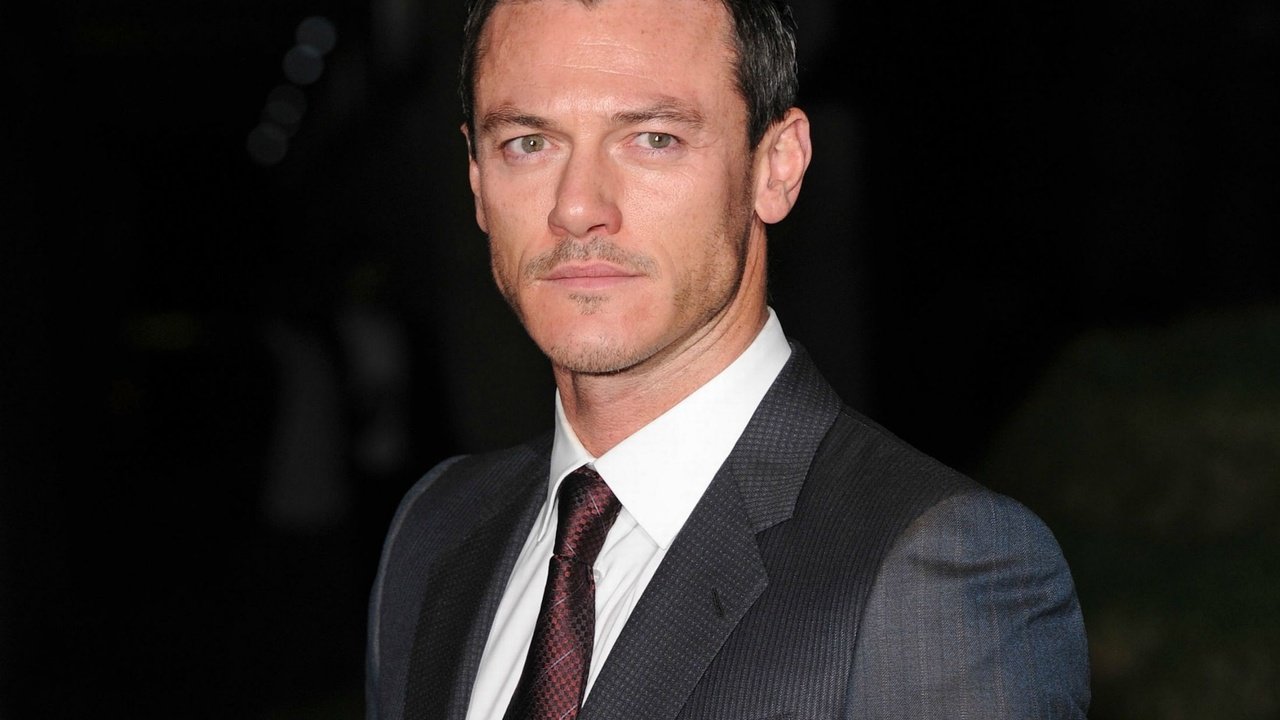 Обои взгляд, лицо, костюм, мужчина, люк эванс, look, face, costume, male, luke evans разрешение 2197x1463 Загрузить