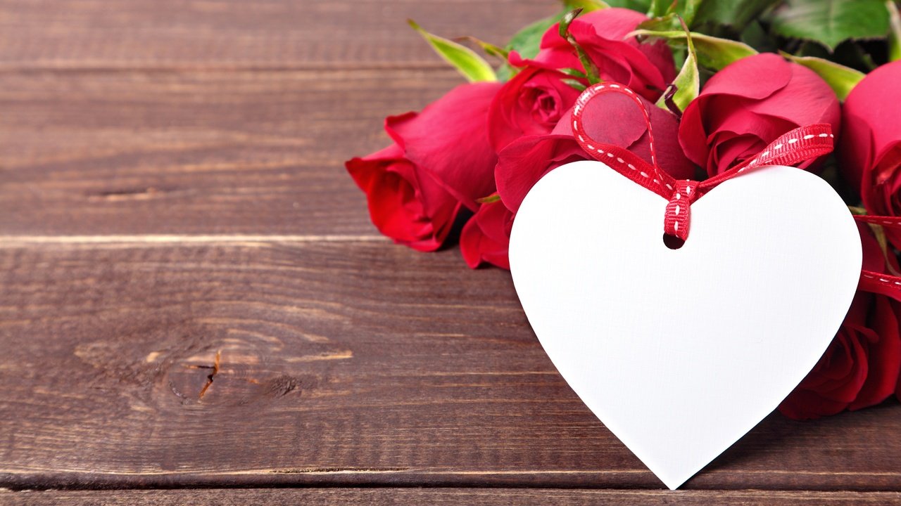 Обои цветы, valentine`s day, розы, сердце, букет, романтик, дерева, роз, влюбленная, сердечка, flowers, valentine's day, roses, heart, bouquet, romantic, wood, love разрешение 4251x2834 Загрузить
