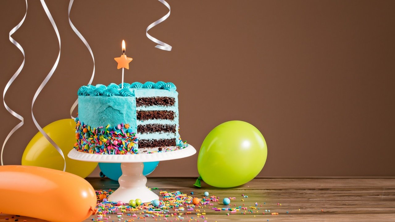 Обои свечи, украшения, воздушные шары, праздник, день рождения, торт, candles, decoration, balloons, holiday, birthday, cake разрешение 1920x1080 Загрузить