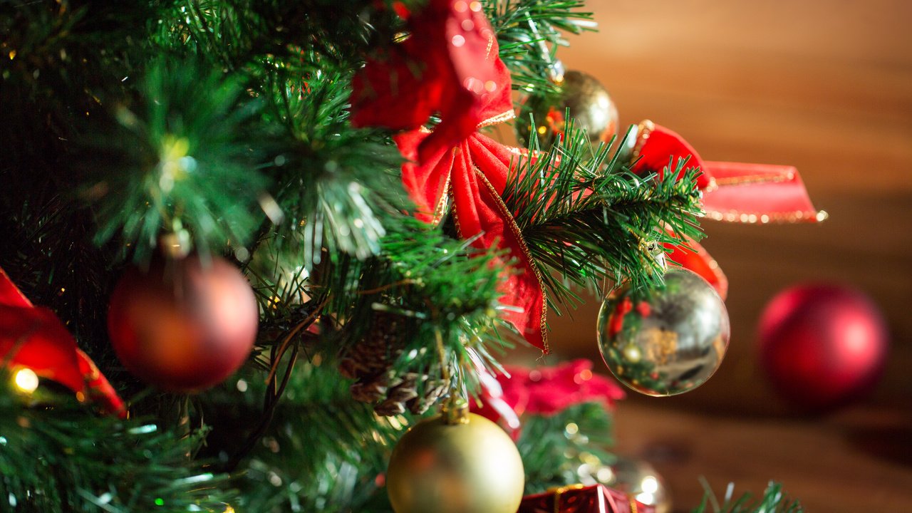 Обои новый год, рождество, новогодние украшения, новогодняя елка, new year, christmas, christmas decorations, christmas tree разрешение 3759x2131 Загрузить