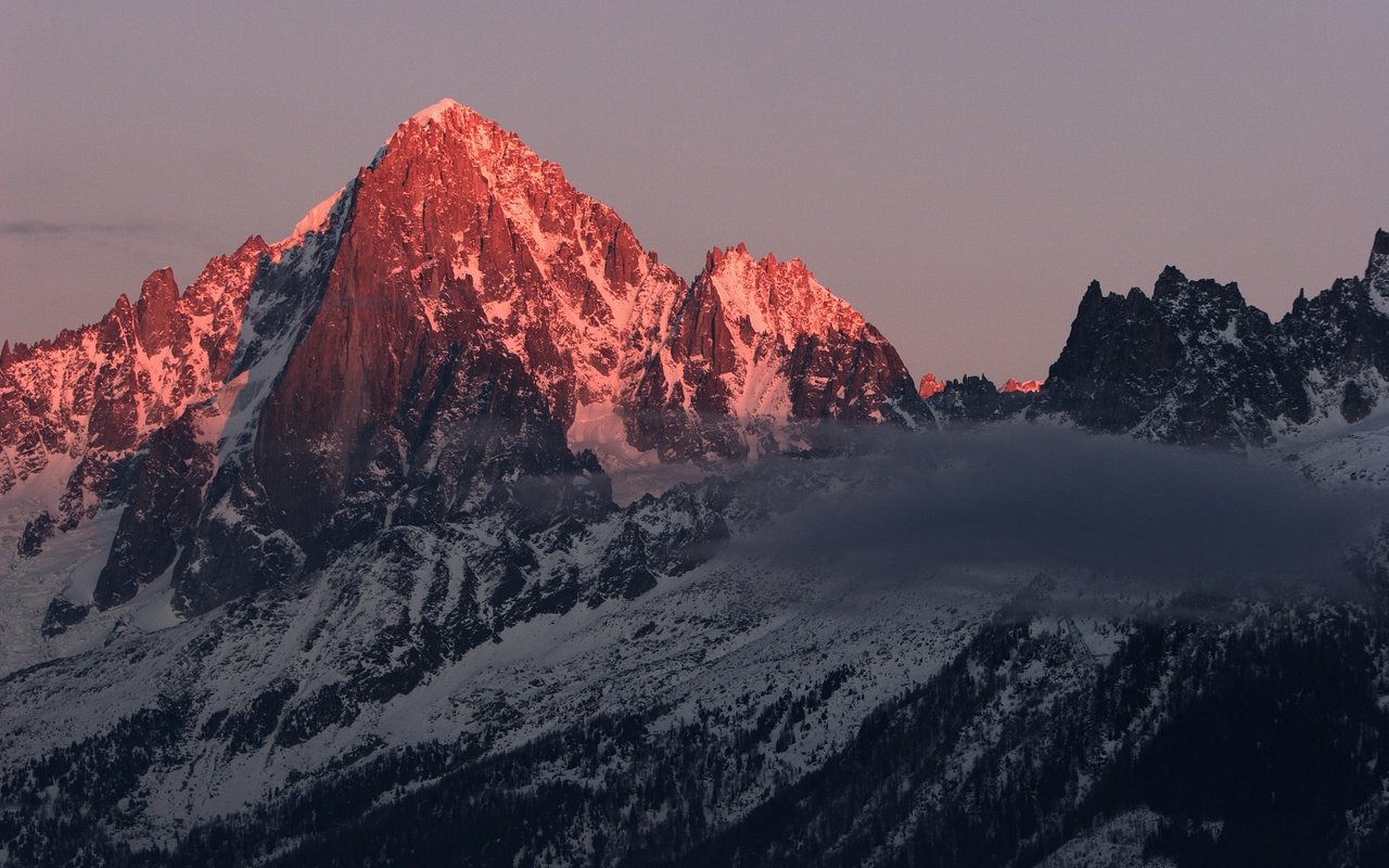 Обои горы, рассвет, облако, mountains, dawn, cloud разрешение 3504x2336 Загрузить