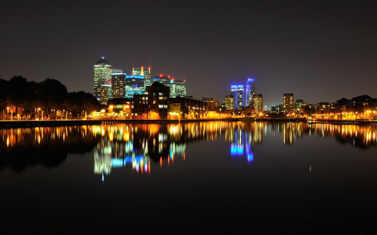 Обои ночь, огни, вода, отражение, лондон, небоскребы, night, lights, water, reflection, london, skyscrapers разрешение 2880x1800 Загрузить