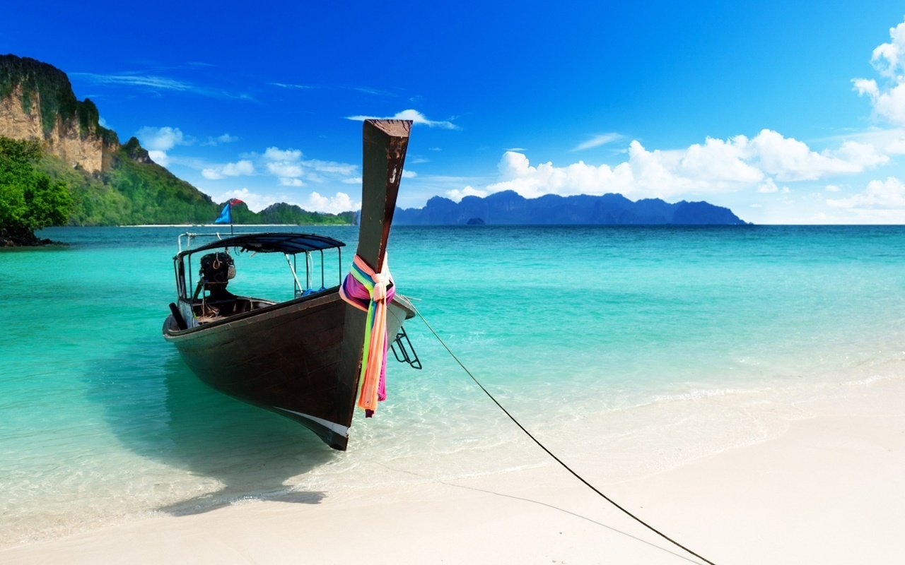 Обои песок, пляж, лодка, тропики, роскошь, sand, beach, boat, tropics, luxury разрешение 1920x1080 Загрузить