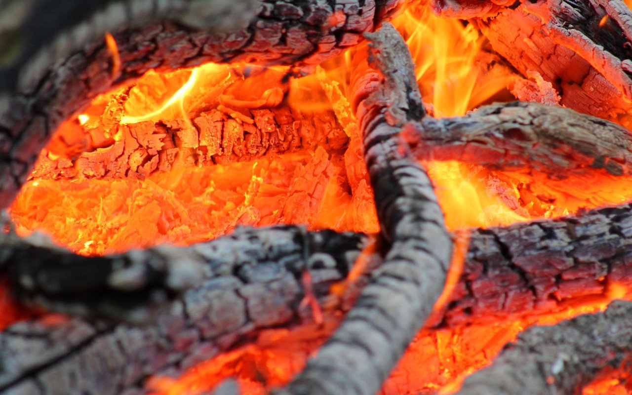Обои пламя, огонь, костёр, flame, fire, the fire разрешение 2592x1728 Загрузить