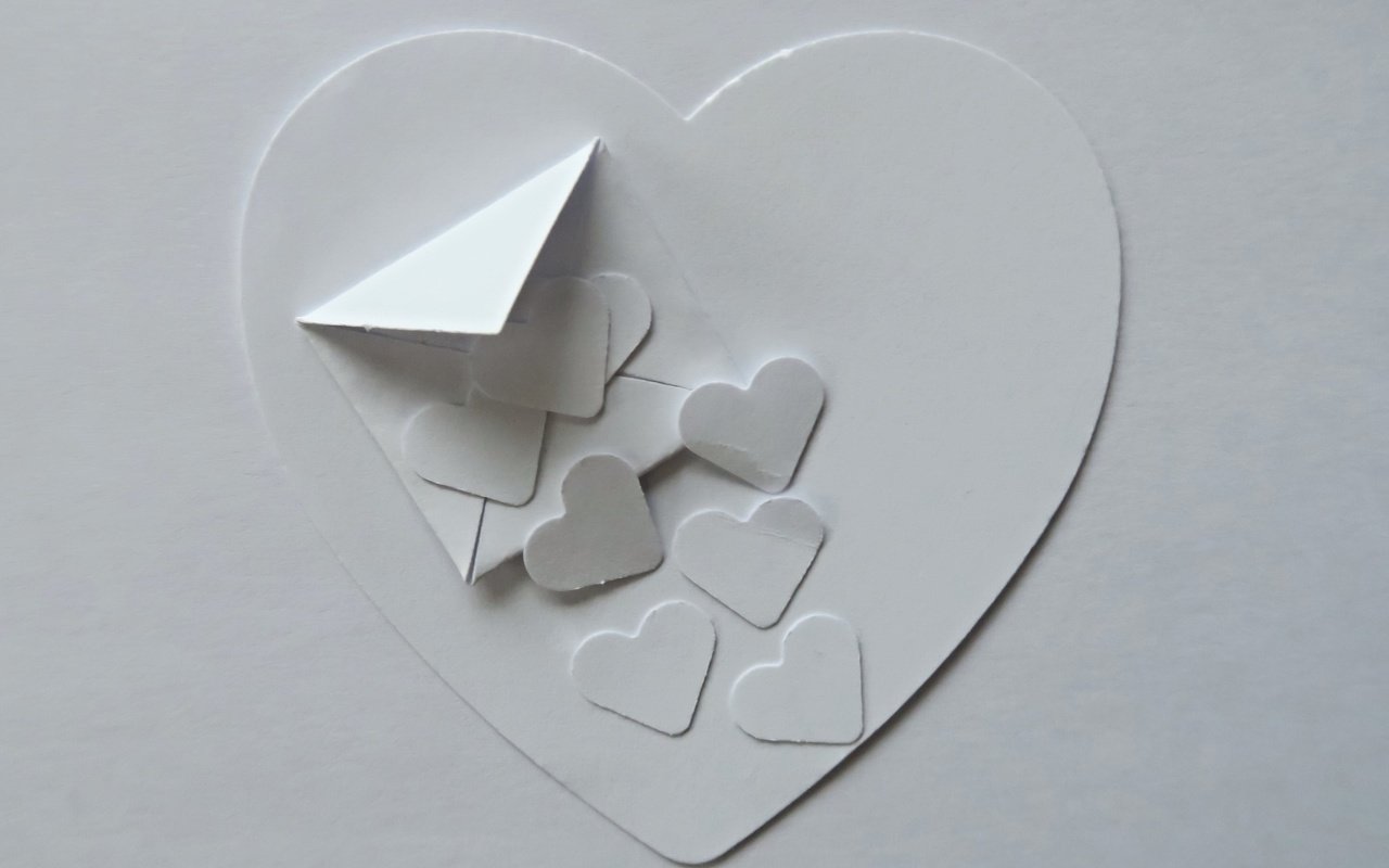 Обои фон, бумага, сердце, день святого валентина, background, paper, heart, valentine's day разрешение 2048x1365 Загрузить