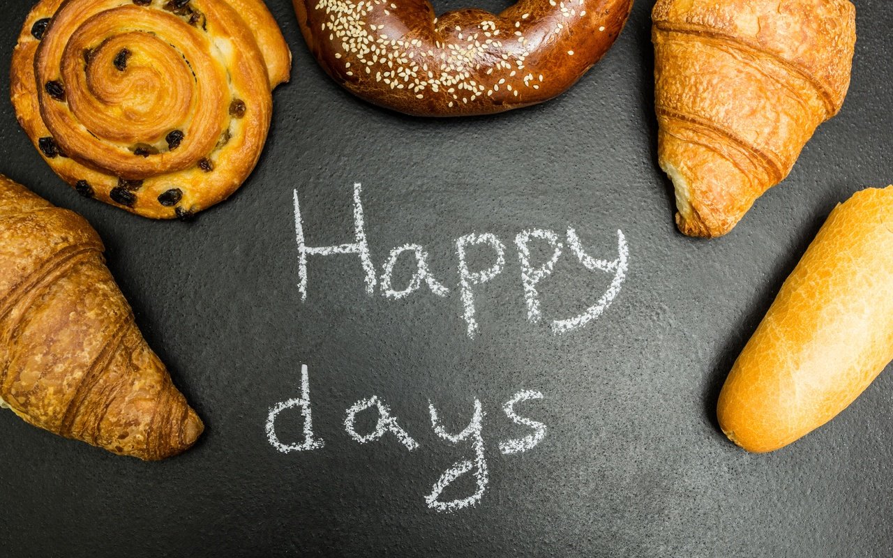 Обои пончики, выпечка, булочки, сдоба, круассаны, бублик, happy days, donuts, cakes, buns, muffin, croissants, bagel разрешение 5184x3456 Загрузить