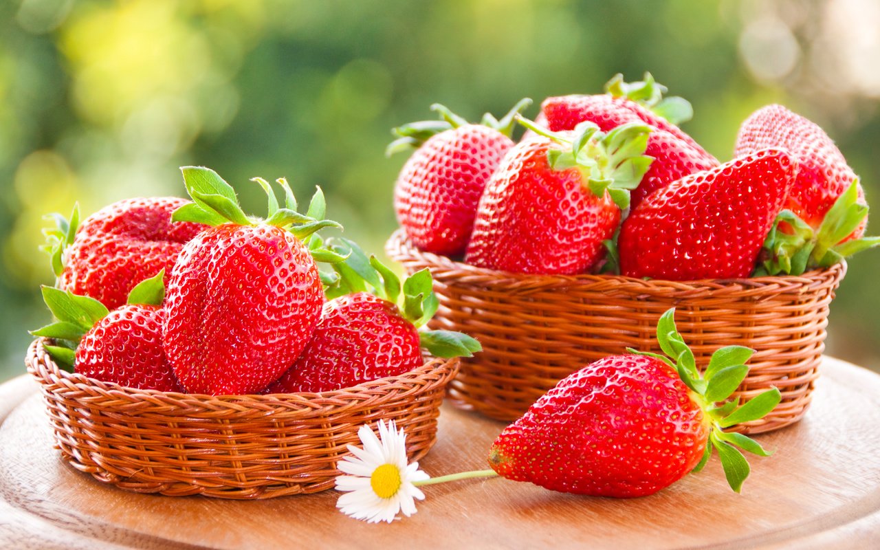 Обои клубника, ягоды, корзинка, strawberry, berries, basket разрешение 4061x2721 Загрузить