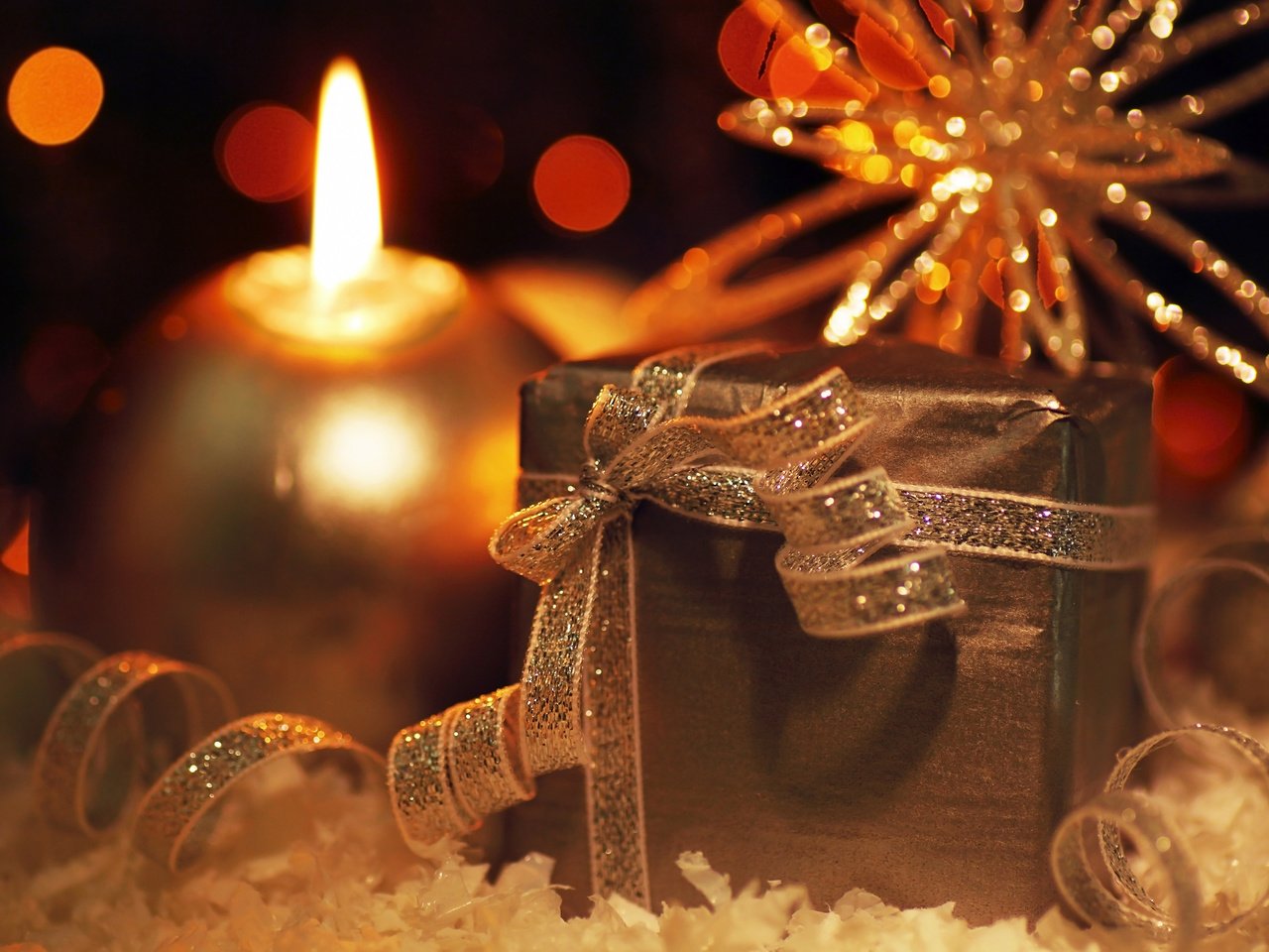 Обои новый год, свеча, подарок, рождество, декор, анна омельченко, new year, candle, gift, christmas, decor, anna omelchenko разрешение 3840x2400 Загрузить