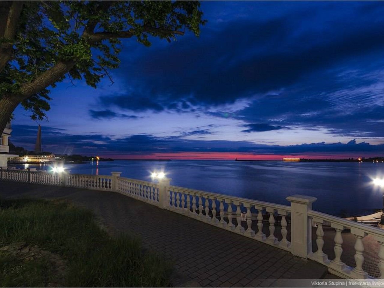 Обои небо, огни, вечер, набережная, севастополь, the sky, lights, the evening, promenade, sevastopol разрешение 2000x1324 Загрузить