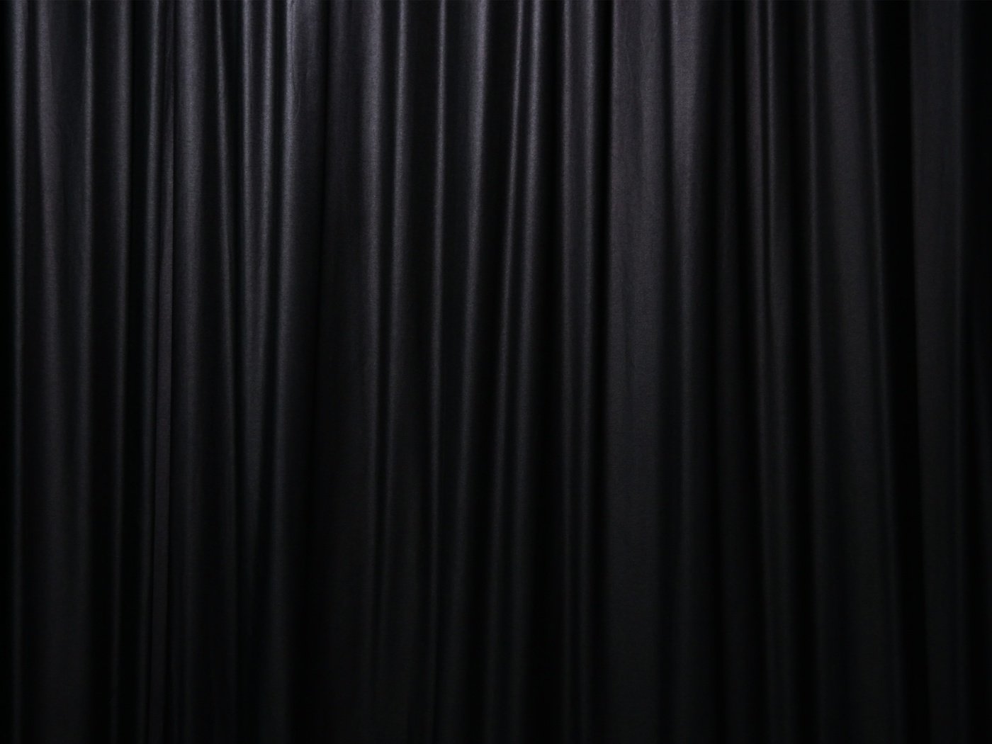 Обои черный фон, занавес, штора, black background, curtain, blind разрешение 2560x1600 Загрузить