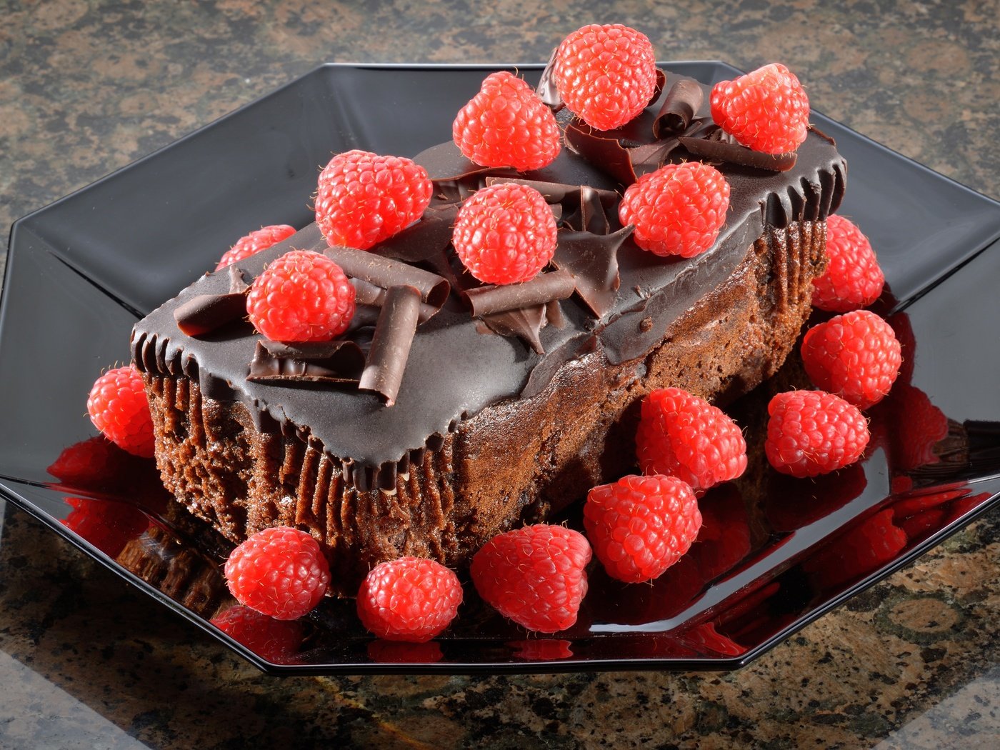 Обои малина, ягоды, шоколад, сладкое, торт, десерт, пирожное, raspberry, berries, chocolate, sweet, cake, dessert разрешение 5700x3516 Загрузить