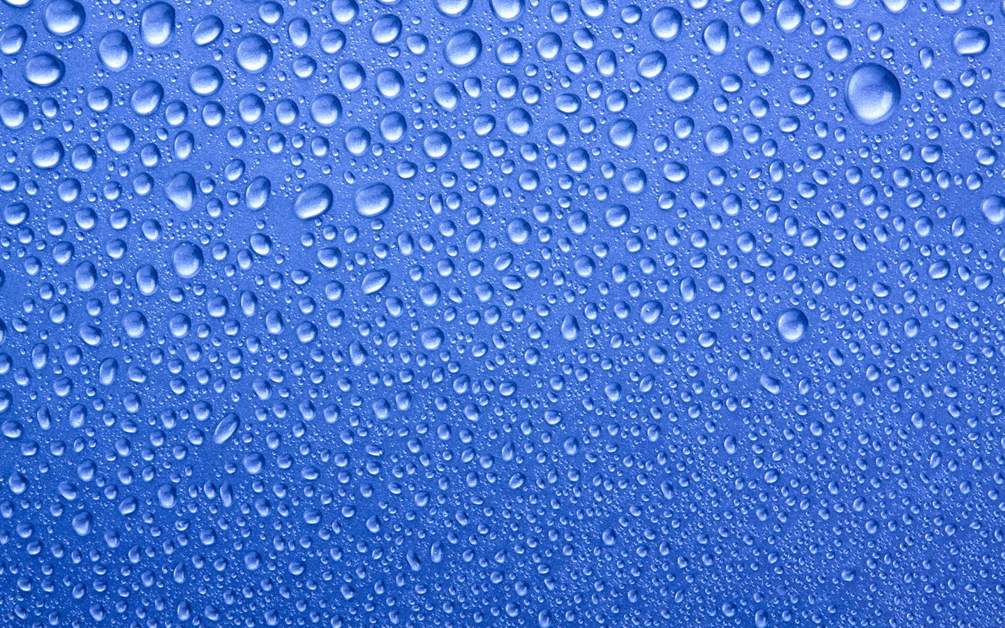 Обои вода, текстуры, макро, фото, капли, синий фон, капли воды, water, texture, macro, photo, drops, blue background, water drops разрешение 1920x1200 Загрузить