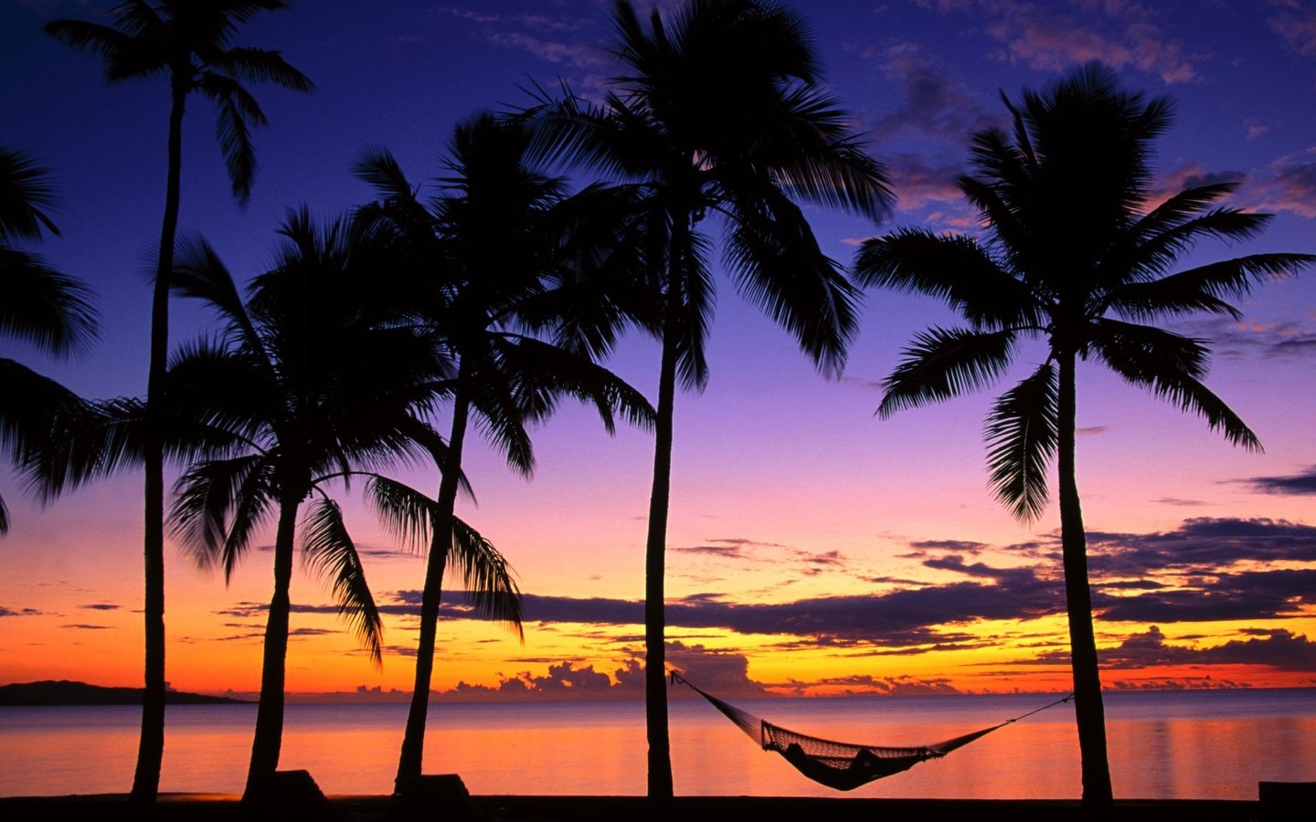 Обои вечер, берег, закат, пальмы, гамак, denarau island, fiji, the evening, shore, sunset, palm trees, hammock разрешение 1999x1333 Загрузить