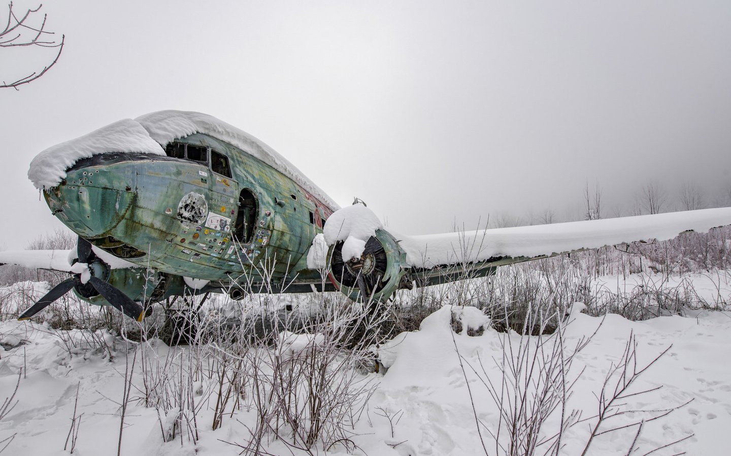 Обои снег, зима, самолет, snow, winter, the plane разрешение 2112x1188 Загрузить
