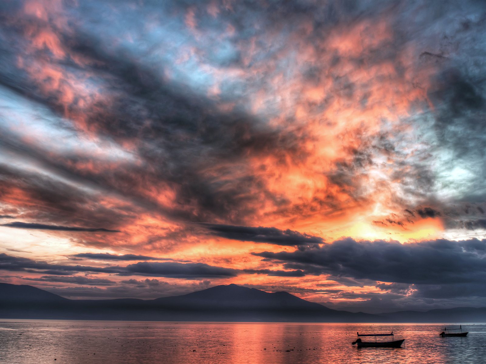 Обои небо, облака, вода, закат, море, лодки, мексика, the sky, clouds, water, sunset, sea, boats, mexico разрешение 2560x1600 Загрузить