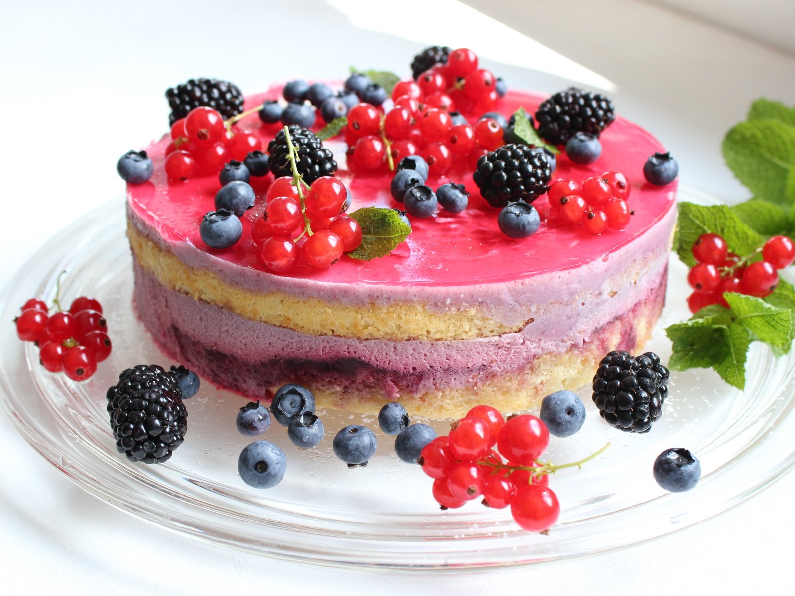 Обои крем для торта, пирожное, кулич, еда, брусника, фрукты, ватрушка, ягоды, черника, сладкое, торт, десерт, cream cake, food, cranberries, cheesecake, fruit, berries, blueberries, sweet, cake, dessert разрешение 5184x3456 Загрузить