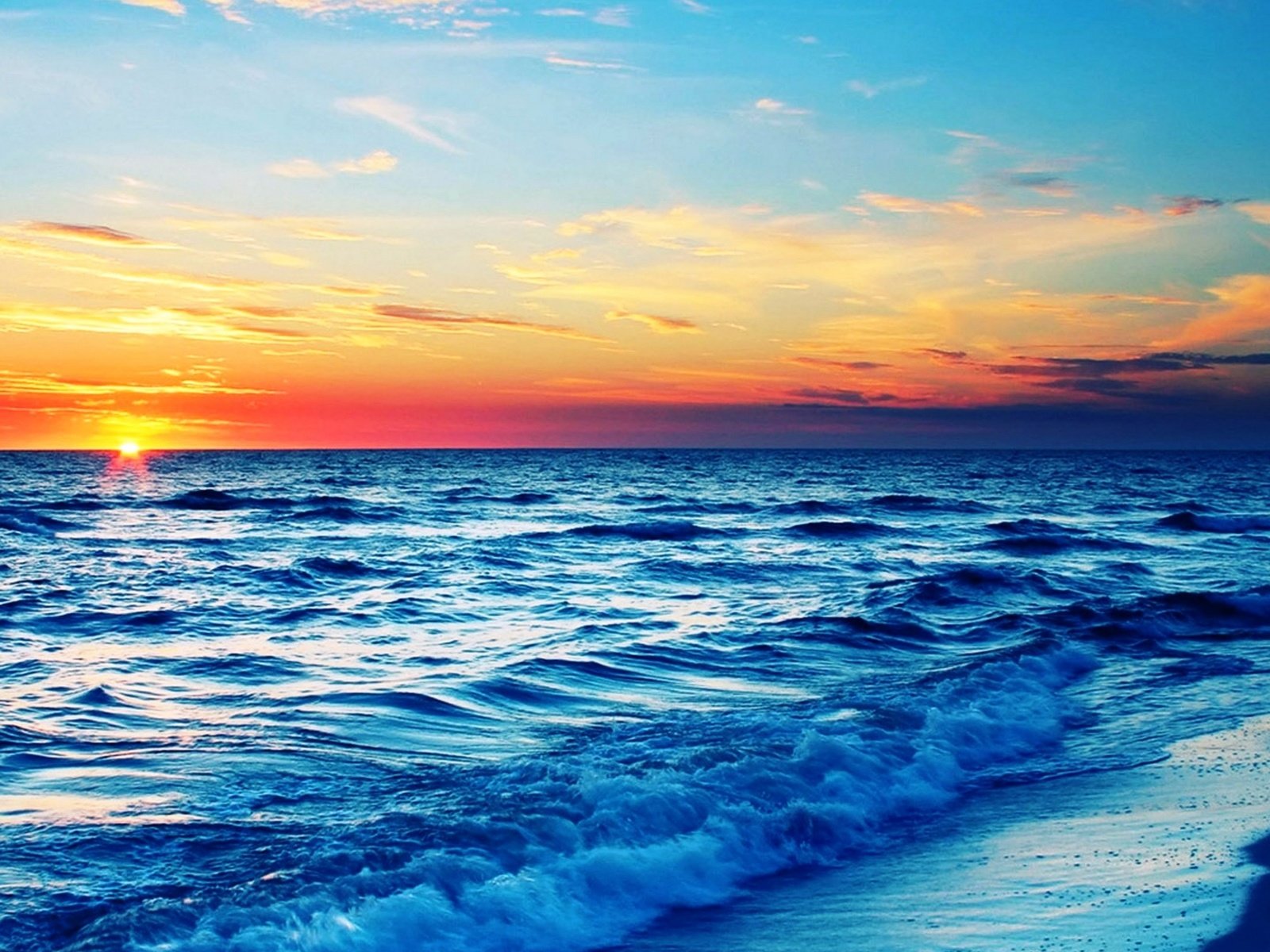 Обои небо, океан, солнце, природа, берег, закат, море, горизонт, волна, the sky, the ocean, the sun, nature, shore, sunset, sea, horizon, wave разрешение 3840x2160 Загрузить