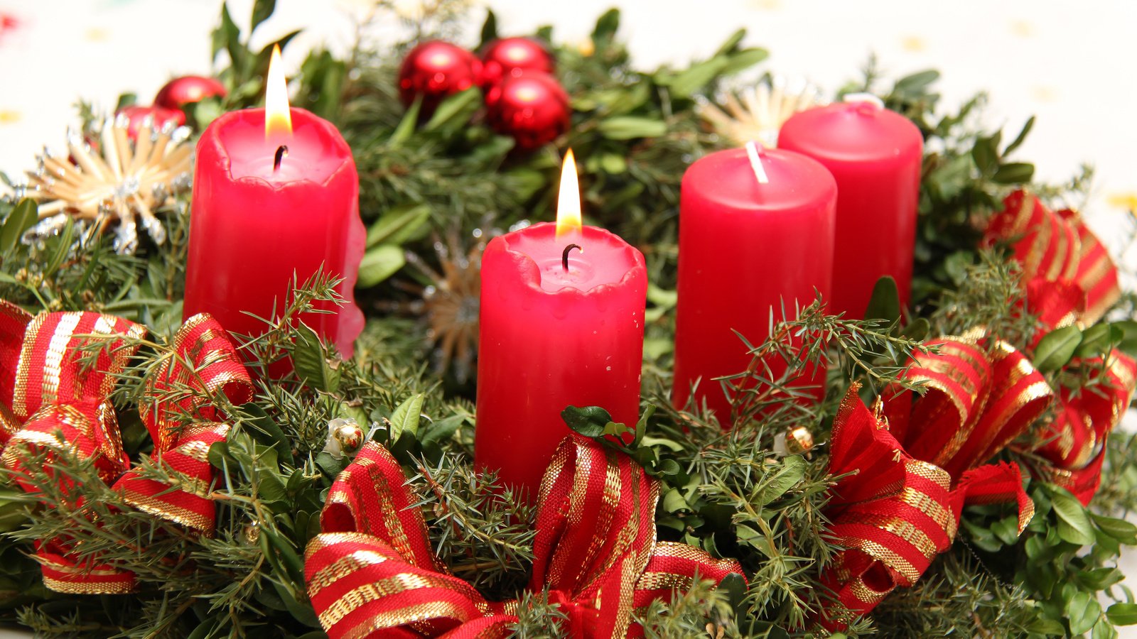 Обои свечи, новый год, рождество, венок, candles, new year, christmas, wreath разрешение 3840x2400 Загрузить
