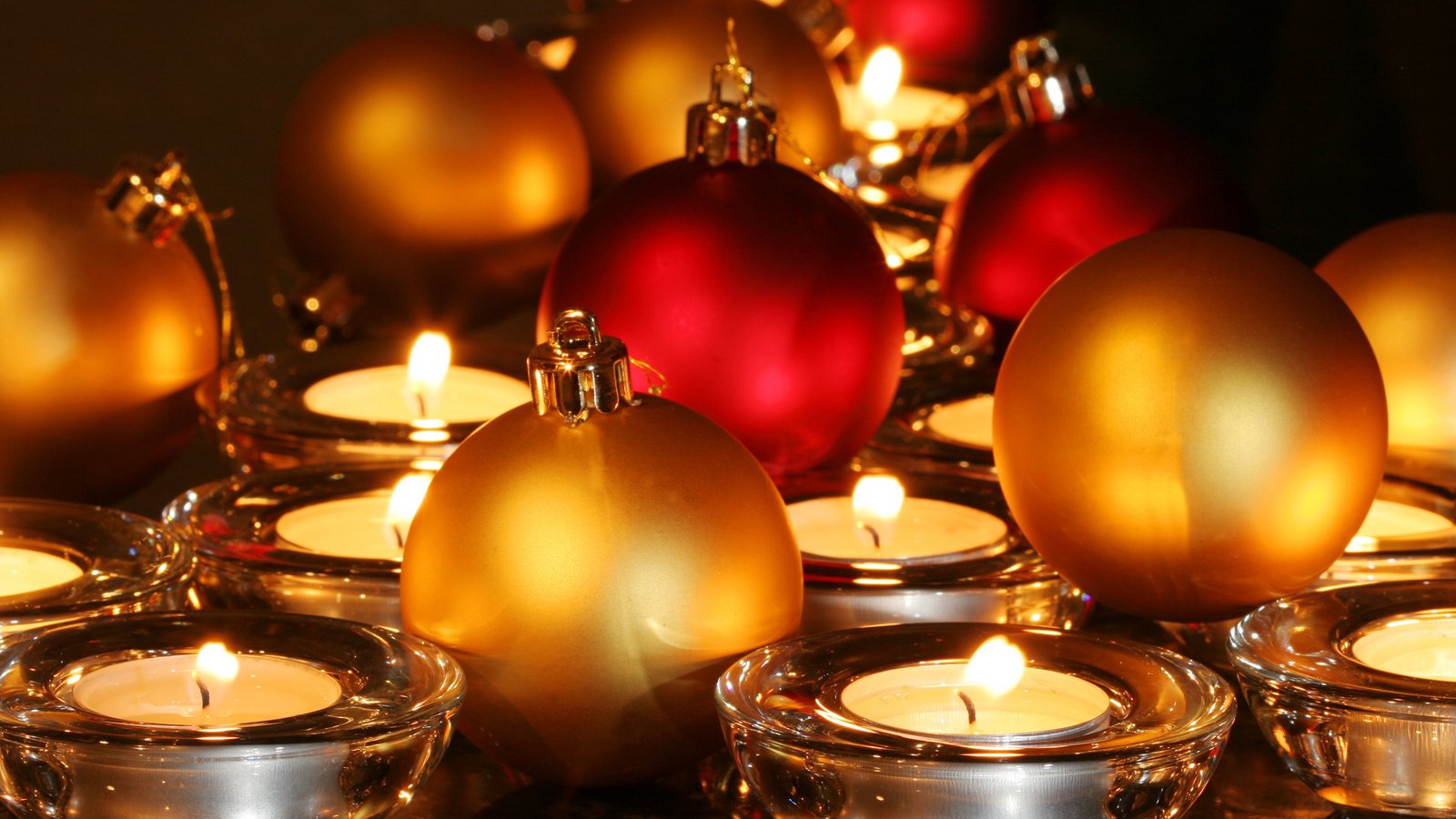 Обои свечи, новый год, шары, рождество, candles, new year, balls, christmas разрешение 2560x1600 Загрузить