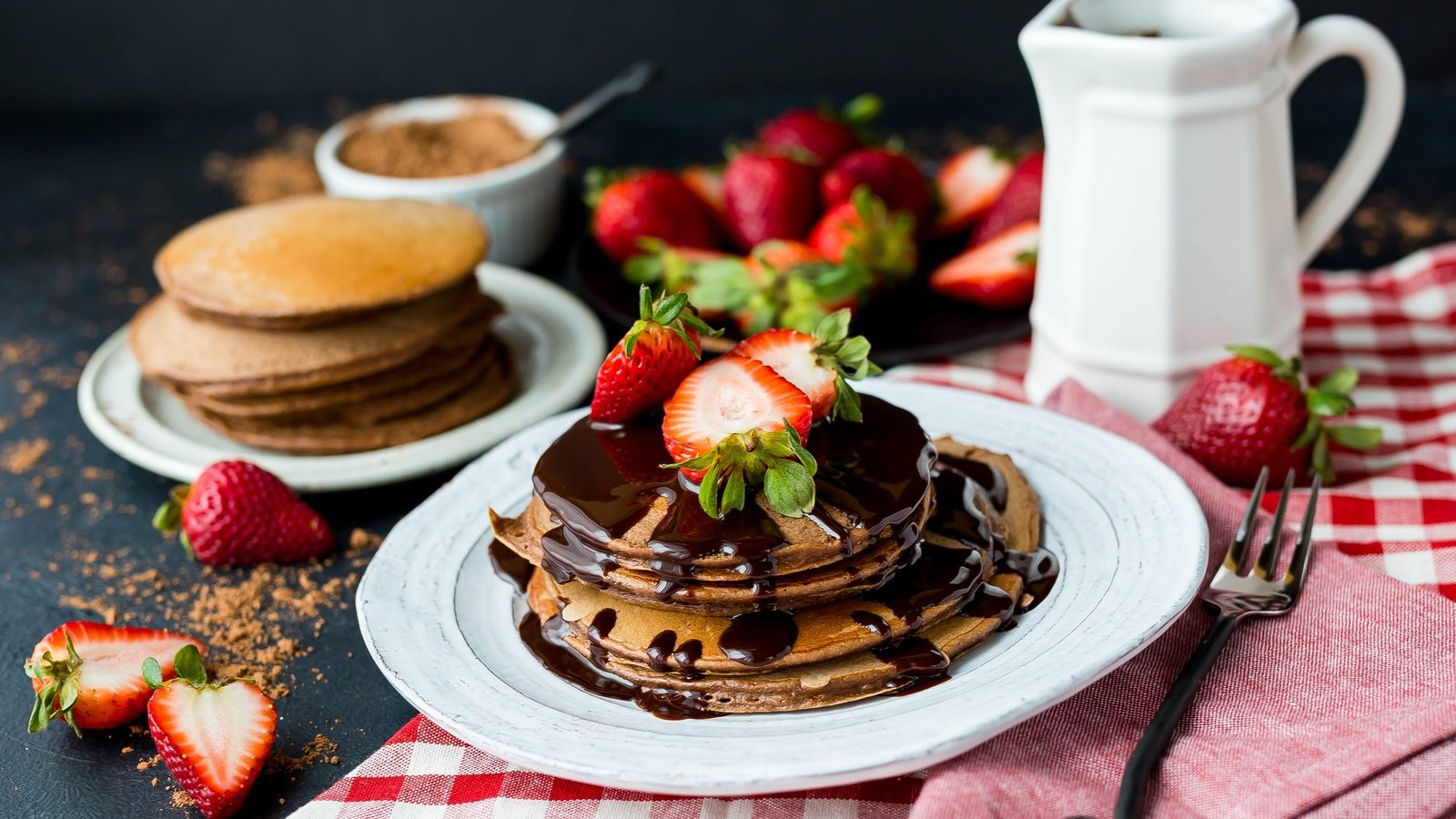 Обои клубника, завтрак, шоколад, в шоколаде, сладенько, панкейк, strawberry, breakfast, chocolate, sweet, pancake разрешение 4400x3080 Загрузить