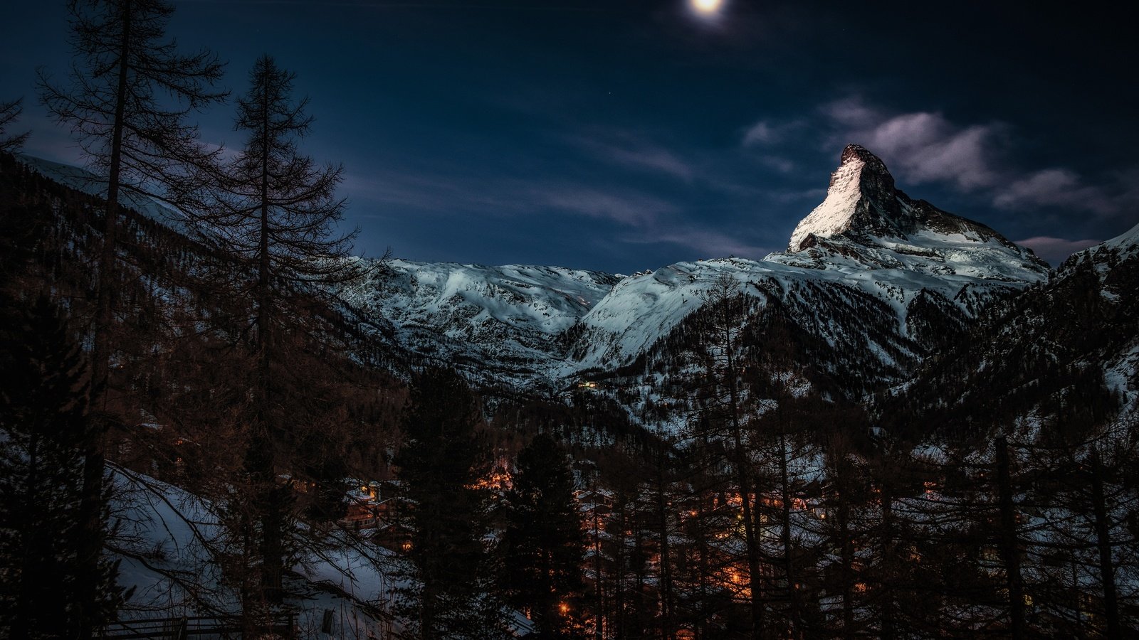 Обои ночь, деревья, горы, лес, зима, луна, night, trees, mountains, forest, winter, the moon разрешение 3840x2560 Загрузить