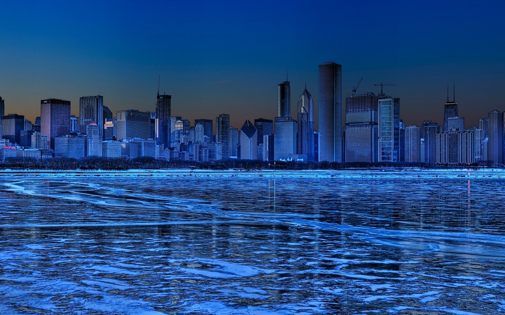 Обои зима, синий, панорама, лёд, небоскребы, winter, blue, panorama, ice, skyscrapers разрешение 3200x1200 Загрузить
