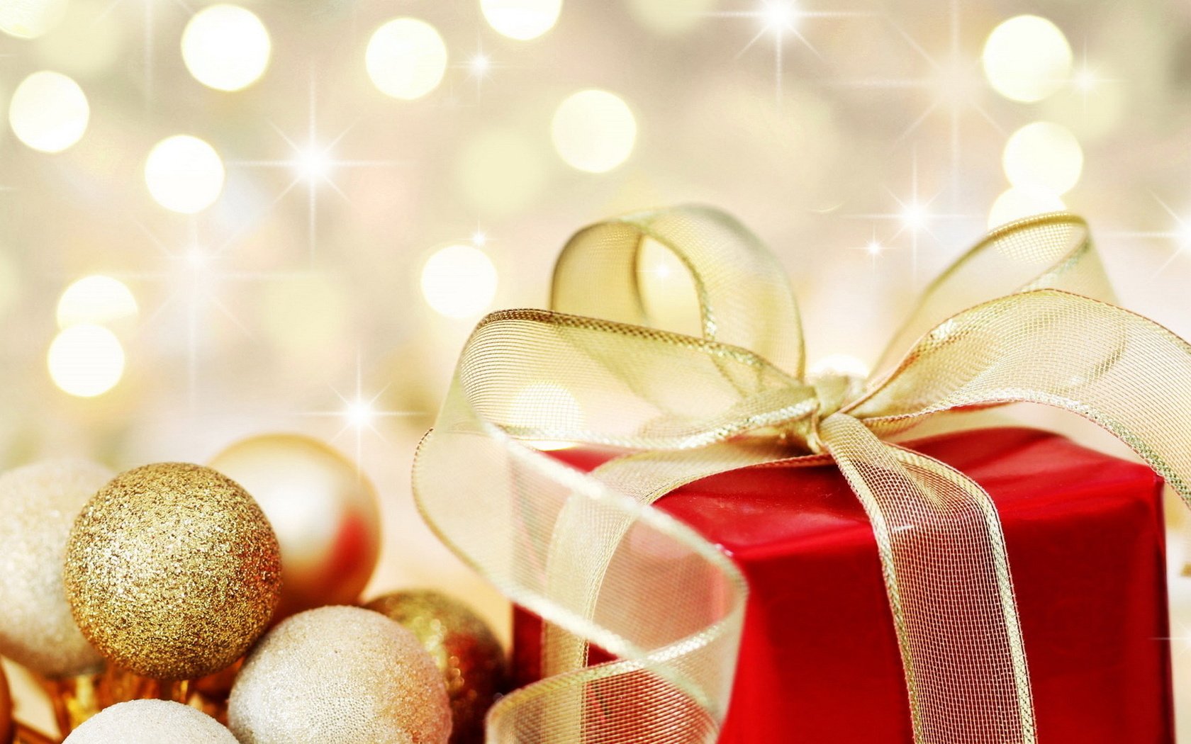 Обои елочные игрушки, новогодний сюрприз, подарок яркий, бантик, новогодние игрушки, новогодний шар, christmas decorations, christmas surprise, gift by vivid, bow, christmas toys, christmas ball разрешение 1920x1200 Загрузить
