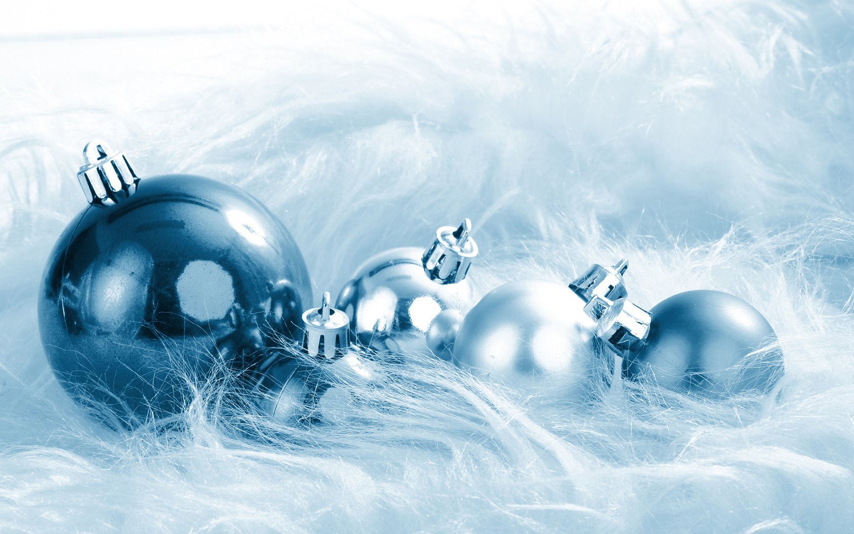Обои шары, елочные игрушки, синий ворс, новогодние игрушки, новогодний шар, balls, christmas decorations, blue pile, christmas toys, christmas ball разрешение 2560x1600 Загрузить