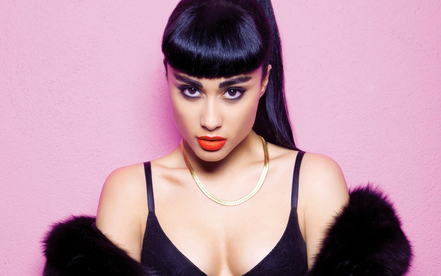 Обои брюнетка, певица, наталия киллс, brunette, singer, natalia kills разрешение 3333x2706 Загрузить