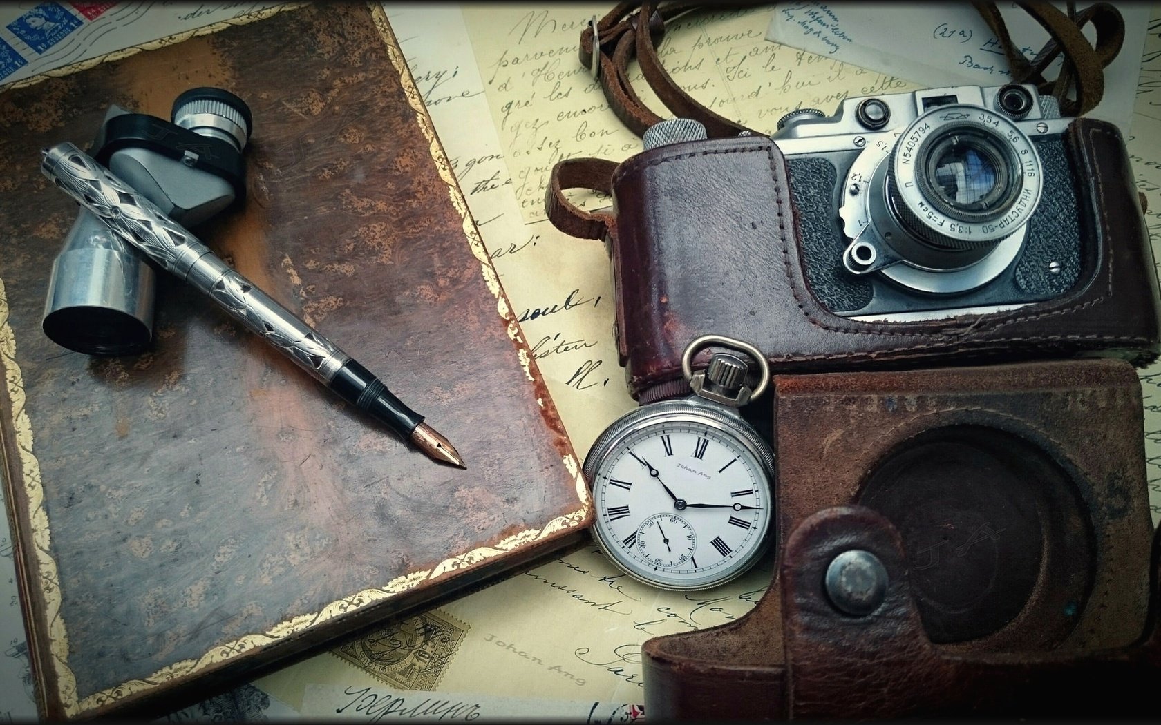 Обои винтаж, ретро, часы, фотоаппарат, письмо, перо, vintage, retro, watch, the camera, letter, pen разрешение 2048x1152 Загрузить