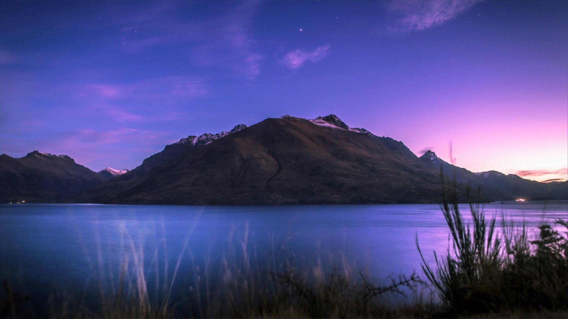 Обои трава, озеро, закат, гора, новая зеландия, каньен, wakatipu lake, уакатипу, grass, lake, sunset, mountain, new zealand, canyon разрешение 3840x2160 Загрузить