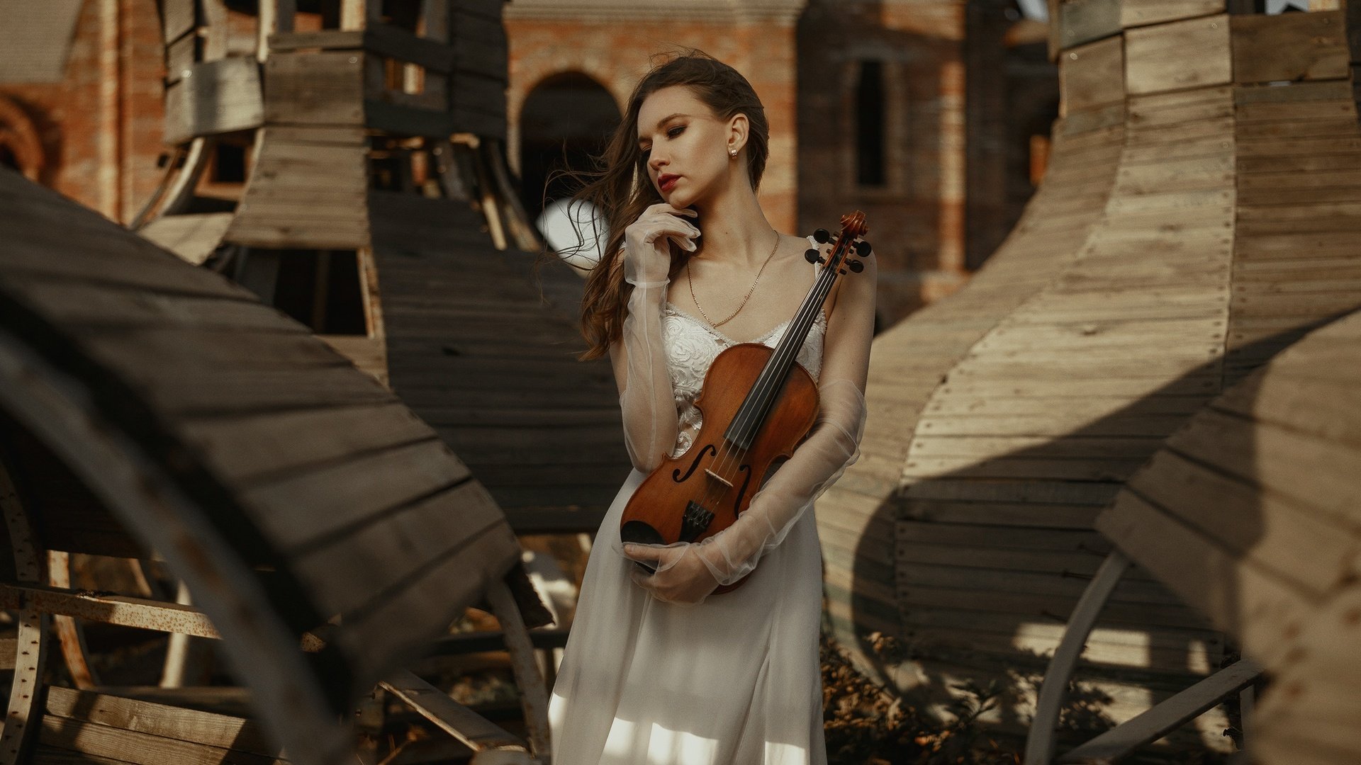 Обои стиль, девушка, настроение, платье, поза, скрипка, перчатки, style, girl, mood, dress, pose, violin, gloves разрешение 2560x1440 Загрузить