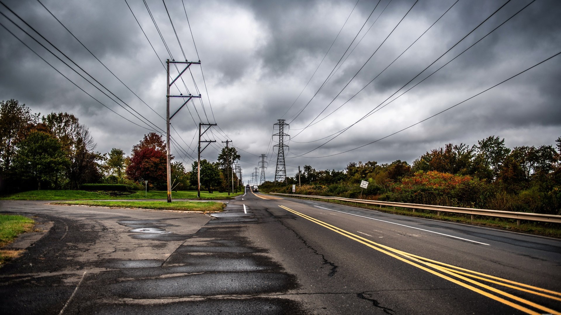 Обои дорога, природа, лэп, road, nature, power lines разрешение 6144x4096 Загрузить