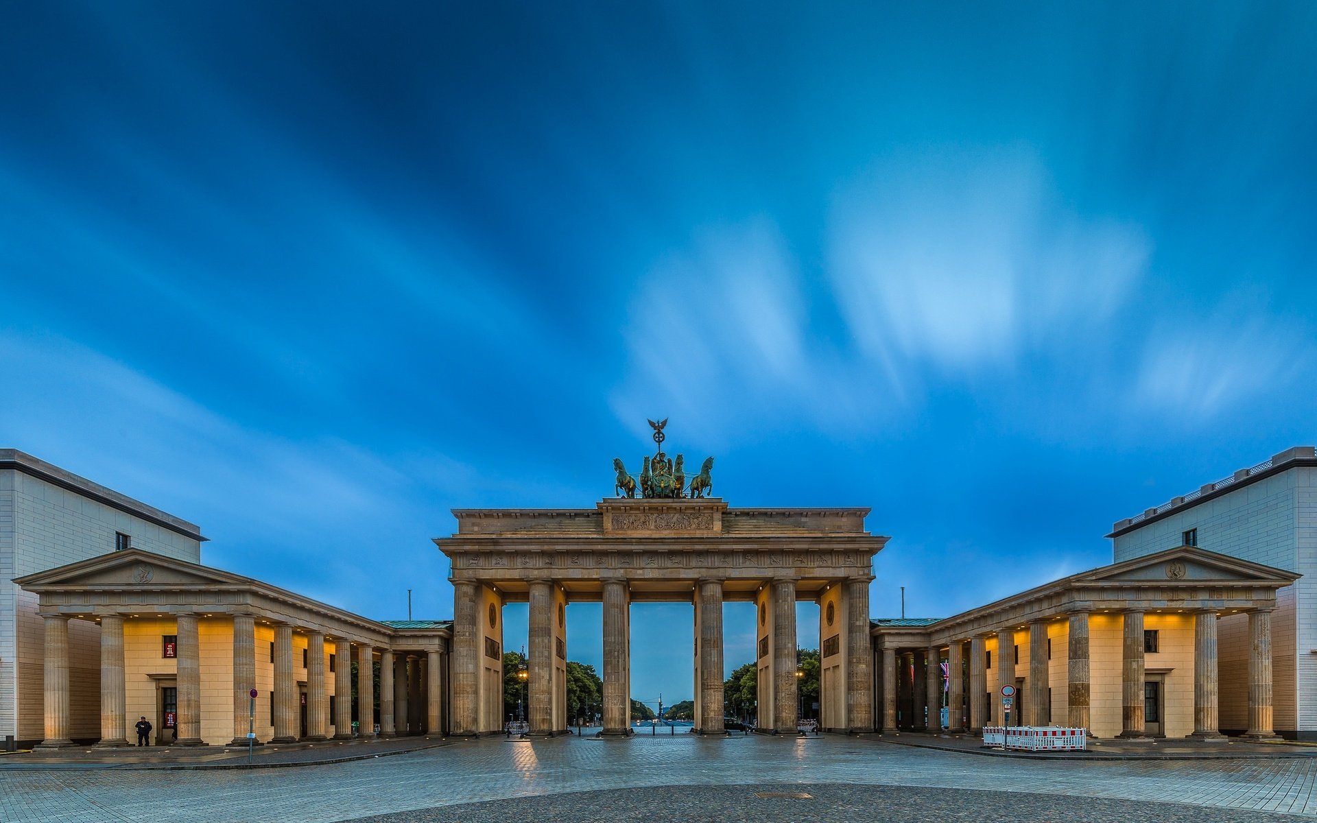 Обои германия, берлин, бранденбургские ворота, germany, berlin, brandenburg gate разрешение 2048x1269 Загрузить