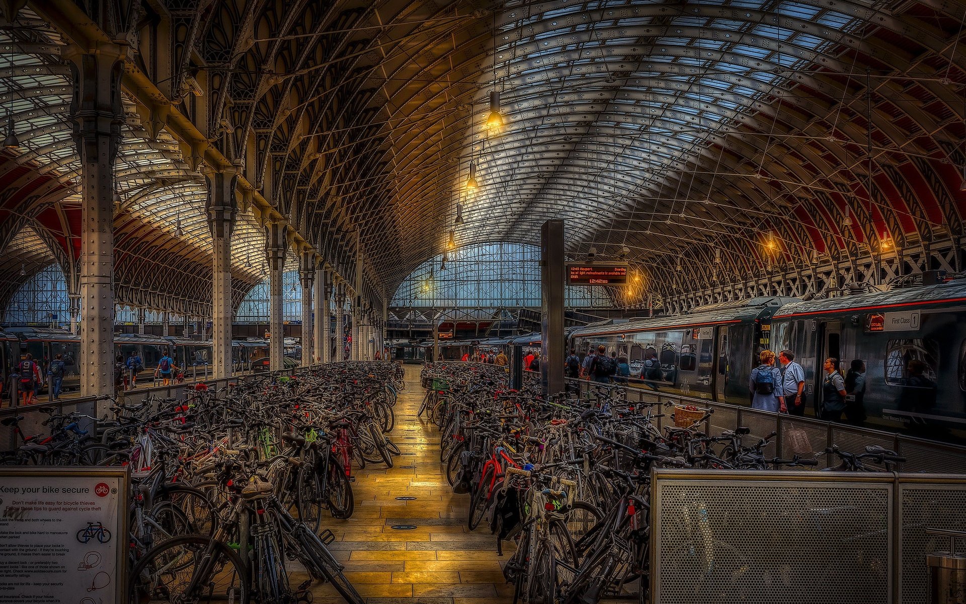 Обои англия, вестминстер, on your bike, england, westminster разрешение 2047x1283 Загрузить