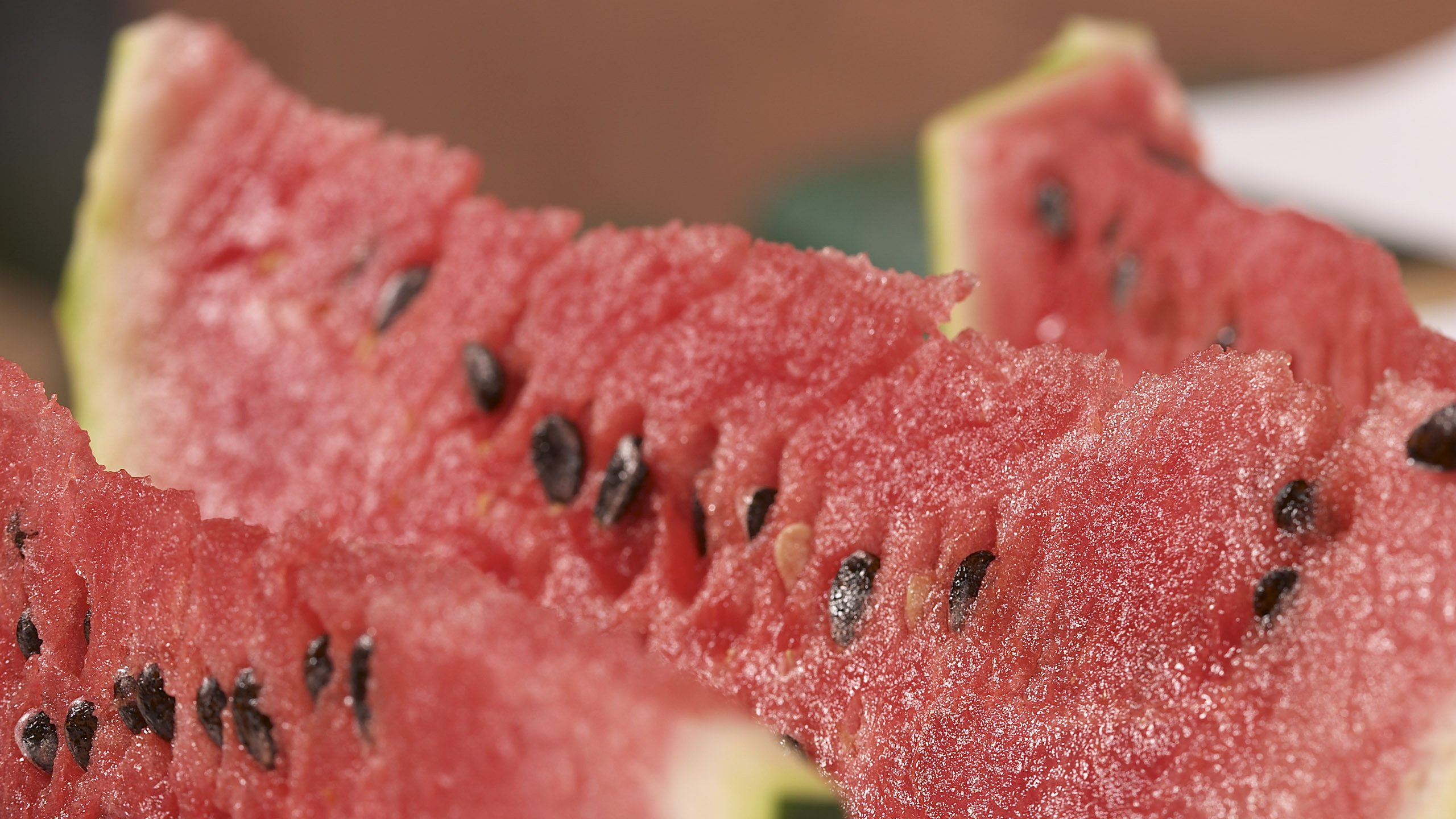 Обои еда, арбуз, мякоть, косточки, зернышки, food, watermelon, the flesh, bone, grains разрешение 2560x1600 Загрузить