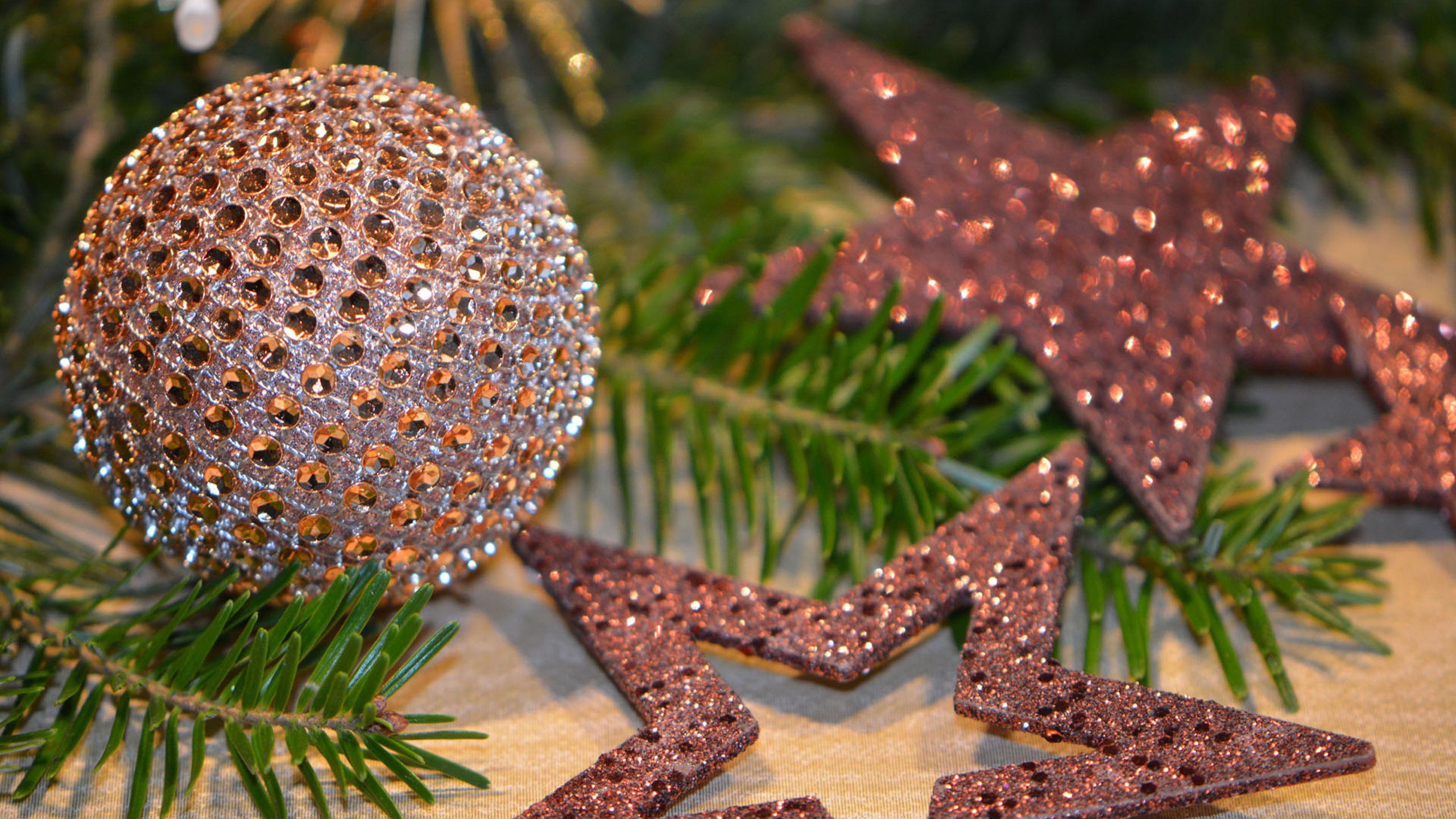 Обои новый год, елка, звезды, шар, рождество, елочные украшения, new year, tree, stars, ball, christmas, christmas decorations разрешение 3840x2400 Загрузить